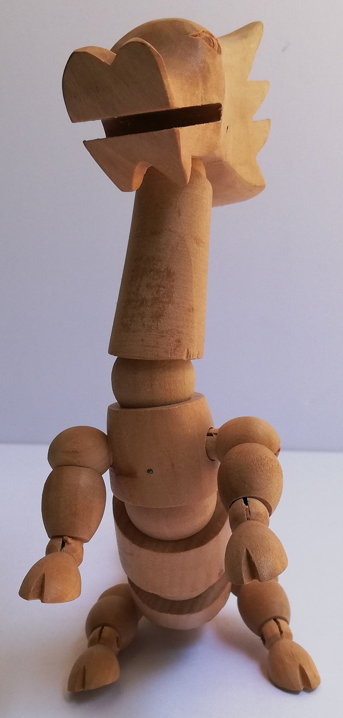 Maniqui Modelo Dragón de Madera