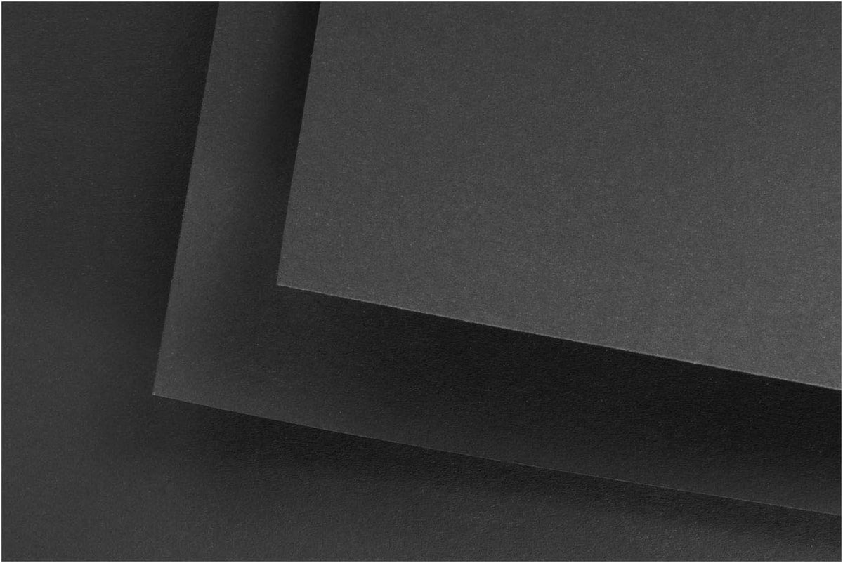 Block Fabriano Black Smooth 21 × 29.7 cm con 20 Hojas