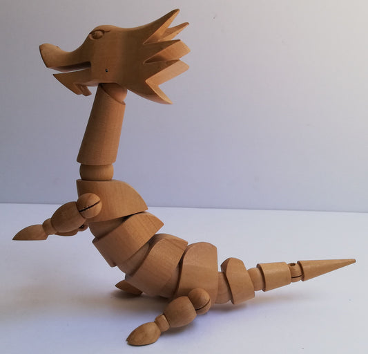 Maniqui Modelo Dragón de Madera